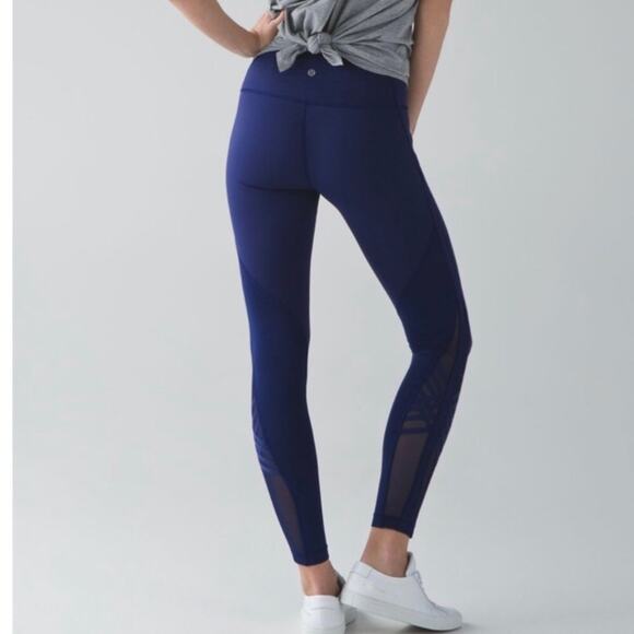 Lululemon Minimalist crop leggings in blue - mesh criss cross high rise - Picture 11 of 12
